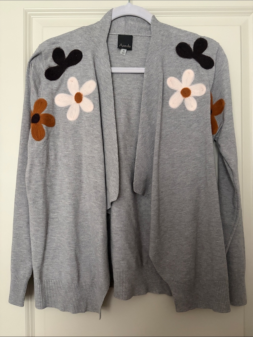 Aveda Light Gray Floral Open-Front Cardigan